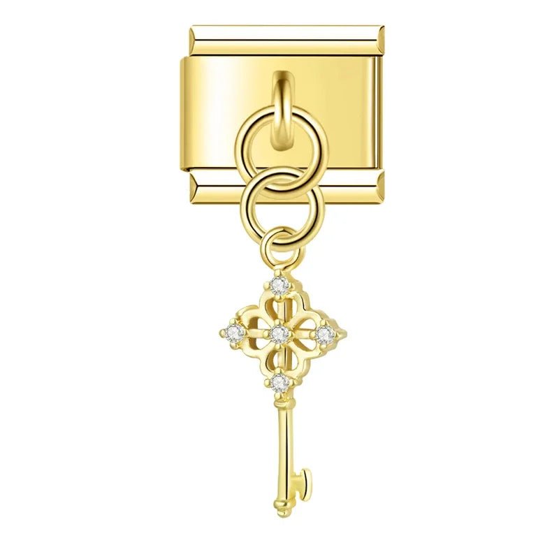 Pendentif clef brillante dorée